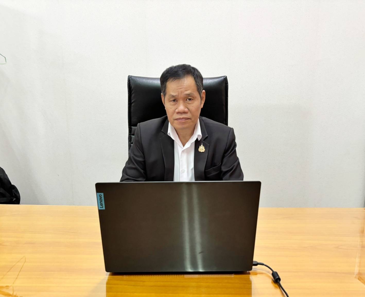 title - ผู้ตรวจราชการ ส.ป.ก. ร่วมประชุมตรวจติดตามผลการดำเนินงานตามแผนการตรวจราชการของกระทรวงเกษตรและสหกรณ์ ประจำปีงบประมาณ พ.ศ. 2569 รอบที่ 2 (เขต 10) จังหวัดเลย และหนองคาย ผ่านระบบ Zoom Meeting มุ่งขับเคลื่อน 6 นโยบายสำคัญ 
